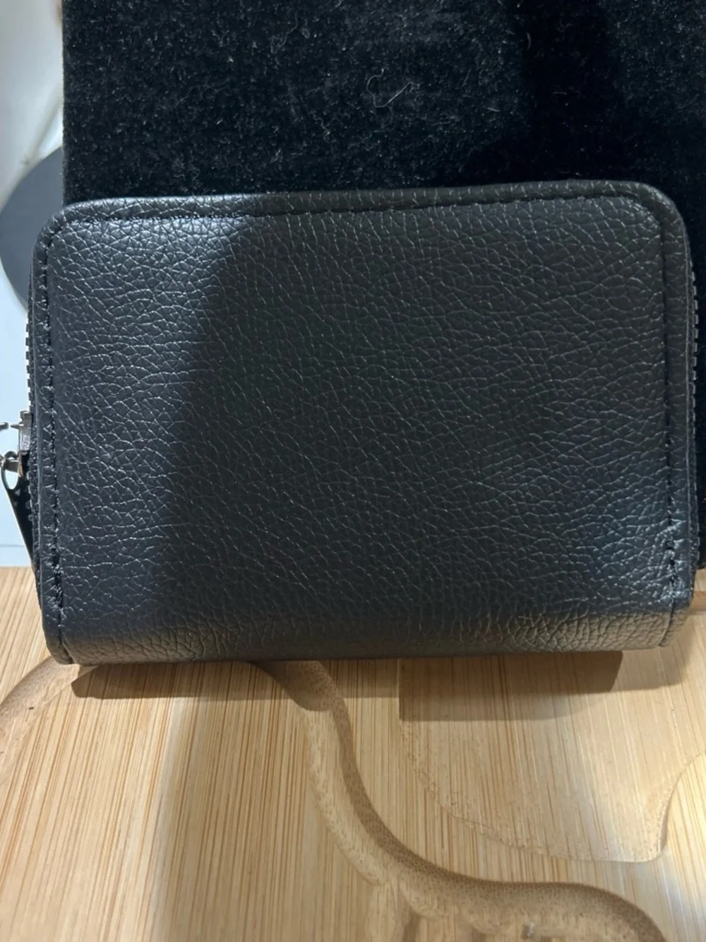 N/A compact black